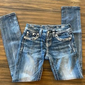 Women’s Miss Me Skinny Jeans. Size 25. Like new condition.